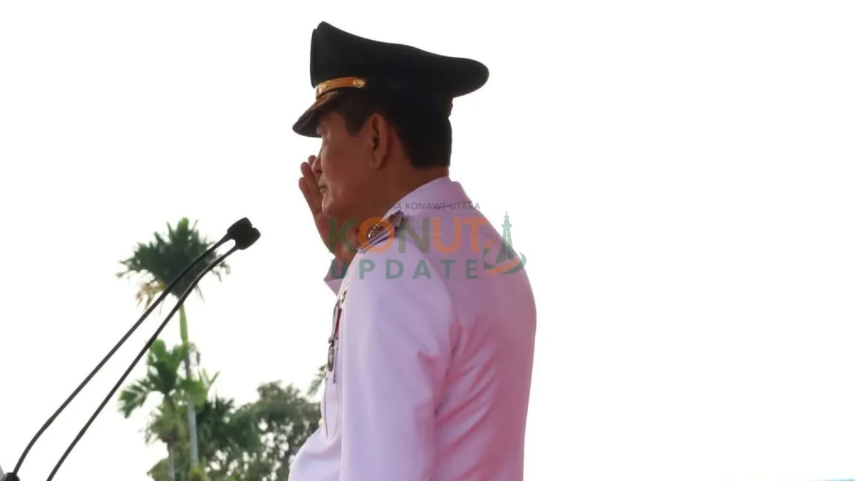 Wakil Bupati Abuhaera Pimpin Upacara Penurunan Bendera HUT ke-81 RI di Konawe Utara